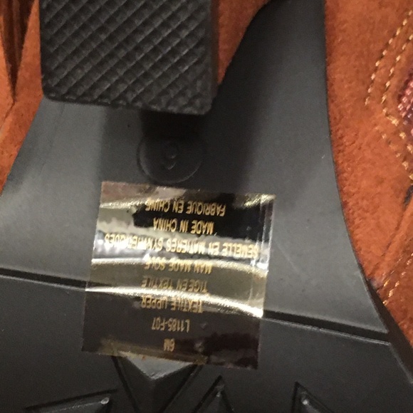 DIBA suede ankle boots with tassels, cinnamon, size 6. - Picture 9 of 12